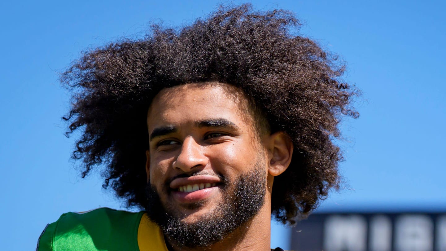 Dante Moore Turns Heads With Reaction to Malik Benson's NFL Draft Selection