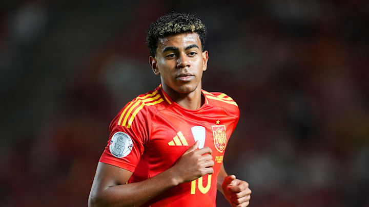 Lamine Yamal fait partie des finalistes pour le Golden Boy 2024.