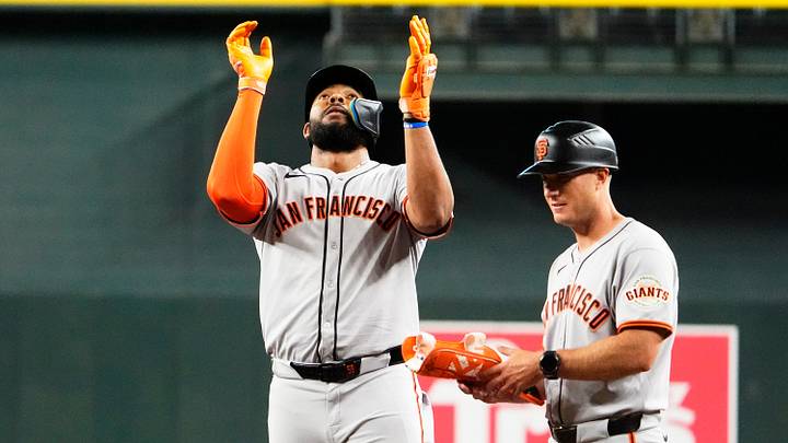 San Francisco Giants Jerar Encarnacion (59) reacts after hitting an RBI-signal against the Arizona Diamondbacks in the 11th inning at Chase Field on Sept. 17, 2025.