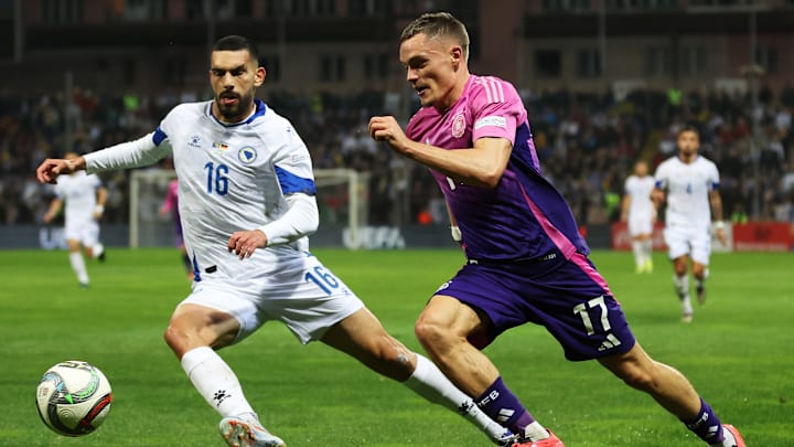 Florian Wirtz (rechts im Bild) könnte gegen Bosnien ausfallen Florian Wirtz (rechts im Bild) könnte gegen Bosnien ausfallen