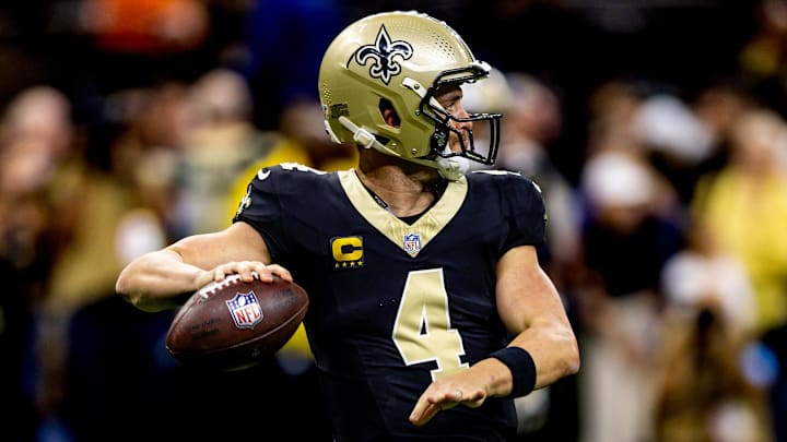Nov 17, 2024; New Orleans, Louisiana, USA;  New Orleans Saints quarterback Derek Carr (4) during warmups before the game against the Cleveland Browns at Caesars Superdome. Mandatory Credit: Stephen Lew-Imagn Images