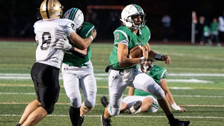 Pascack Valley football hosts River Dell, Friday, Oct. 18, 2024, Hillsdale, New Jersey. PV #10 Adam Shaw.