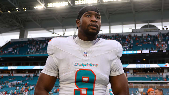Miami Dolphins tight end Jonnu Smith on Nov 17, 2024.