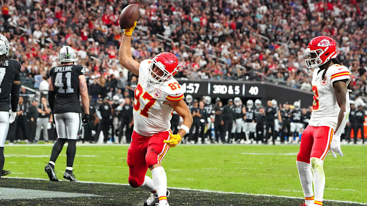 Kelce scored his first touchdown of the season against the Raiders with help from Hopkins.