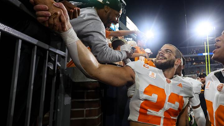 Sep 12, 2026; Atlanta, Georgia, USA; Tennessee Volunteers linebacker Jeremiah Telander (22) celebrates after a victory over the Georgia Tech Yellow Jackets at Bobby Dodd Stadium at Hyundai Field. Mandatory Credit: Brett Davis-Imagn Images Sep 12, 2026; Atlanta, Georgia, USA; Tennessee Volunteers linebacker Jeremiah Telander (22) celebrates after a victory over the Georgia Tech Yellow Jackets at Bobby Dodd Stadium at Hyundai Field. Mandatory Credit: Brett Davis-Imagn Images