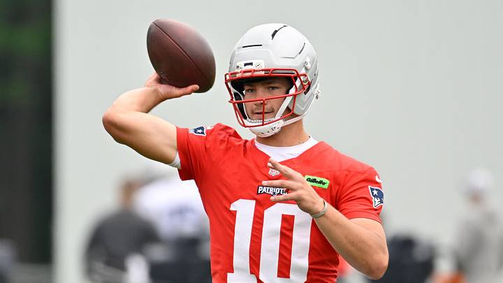 Jun 9, 2025; Foxborough, MA, USA; New England Patriots quarterback Drake Maye (10) throws a pass during minicamp at Gillette Stadium. Mandatory Credit: Eric Canha-Imagn Images Jun 9, 2025; Foxborough, MA, USA; New England Patriots quarterback Drake Maye (10) throws a pass during minicamp at Gillette Stadium. Mandatory Credit: Eric Canha-Imagn Images