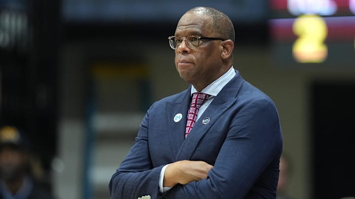 Jan 17, 2026; Berkeley, California, USA; North Carolina Tar Heels head coach Hubert Davis during the second half against the California Golden Bears at Haas Pavilion. Mandatory Credit: Darren Yamashita-Imagn Images