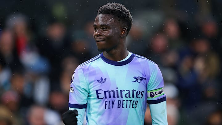 Bukayo Saka débute pour Arsenal