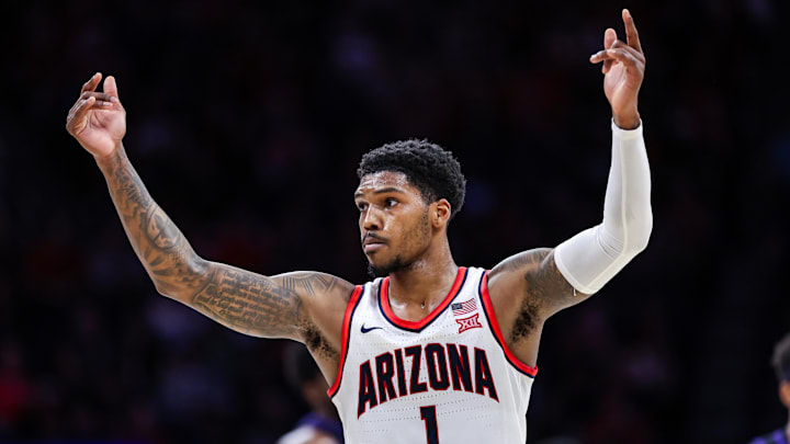 Caleb Love (1) is Arizona's leading scorer at 15.3 points per game.