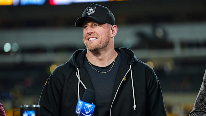 Tennessee Titans v Pittsburgh Steelers