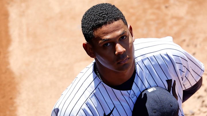 San Francisco Giants v New York Yankees