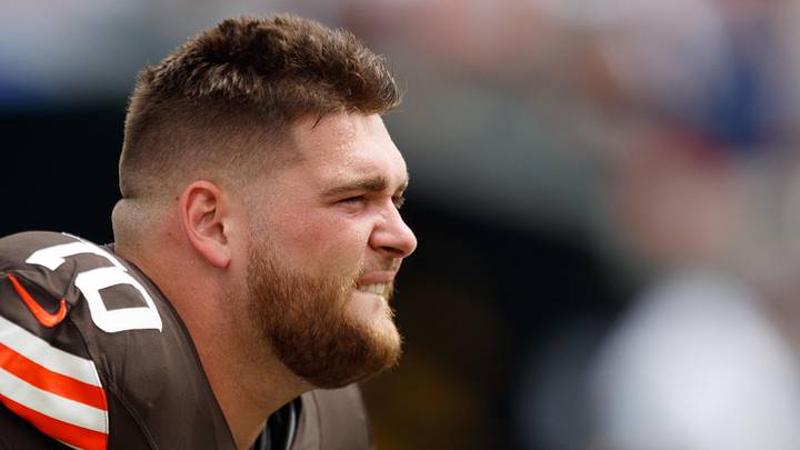 Sep 15, 2024; Jacksonville, Florida, USA; Cleveland Browns guard Zak Zinter (70) before the game against the Jacksonville Jaguars at EverBank Stadium. Mandatory Credit: Morgan Tencza-Imagn Images