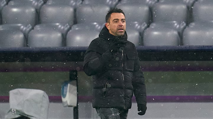 Xavi tiene un duro trabajo que hacer en el Barça