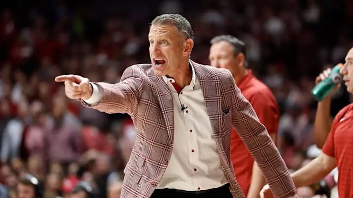 Alabama basketball coach Nate Oats in action against Purdue at Coleman Coliseum in Tuscaloosa, AL on Thursday, Nov 13, 2025. Alabama basketball coach Nate Oats in action against Purdue at Coleman Coliseum in Tuscaloosa, AL on Thursday, Nov 13, 2025.