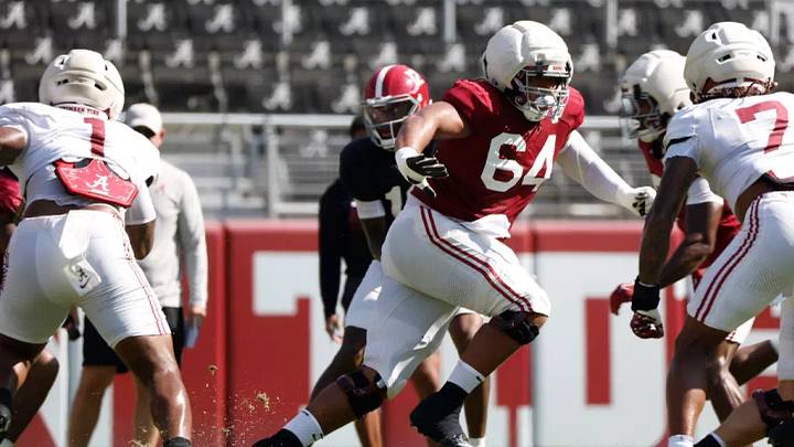 8/20/26 MFB Fall Camp Scrimmage 2 Practice 13 Alabama Offensive Lineman Michael Carroll (64) Photo by Kent Gidley 8/20/26 MFB Fall Camp Scrimmage 2 Practice 13 Alabama Offensive Lineman Michael Carroll (64) Photo by Kent Gidley