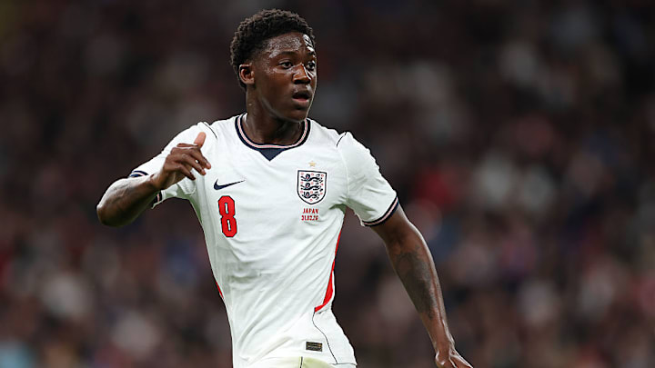 马因努首发亮相英格兰对阵日本 表现喜忧参半