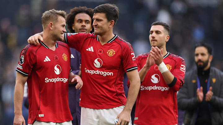 El Manchester United quiere reforzar su defensa para la próxima zafra El Manchester United quiere reforzar su defensa para la próxima zafra