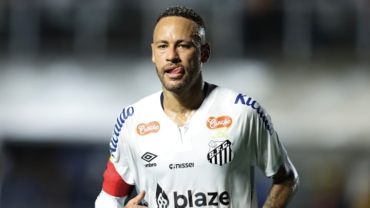 Neymar desequilibra e é o nome do Santos, mas Caixinha não pode deixar o time "nas mãos" do camisa 10