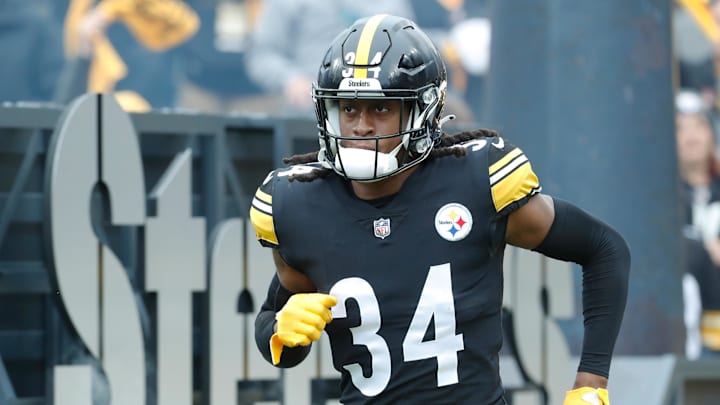Oct 2, 2022; Pittsburgh, Pennsylvania, USA;  Pittsburgh Steelers safety Terrell Edmunds (34) takes the field against the New York Jets at Acrisure Stadium. Mandatory Credit: Charles LeClaire-Imagn Images