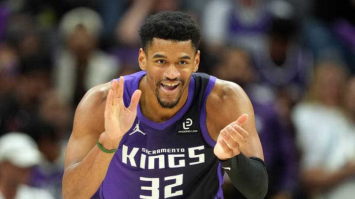 Apr 3, 2026; Sacramento, California, USA; Sacramento Kings center Dylan Cardwell (32) during the third quarter against the New Orleans Pelicans at Golden 1 Center. Apr 3, 2026; Sacramento, California, USA; Sacramento Kings center Dylan Cardwell (32) during the third quarter against the New Orleans Pelicans at Golden 1 Center.