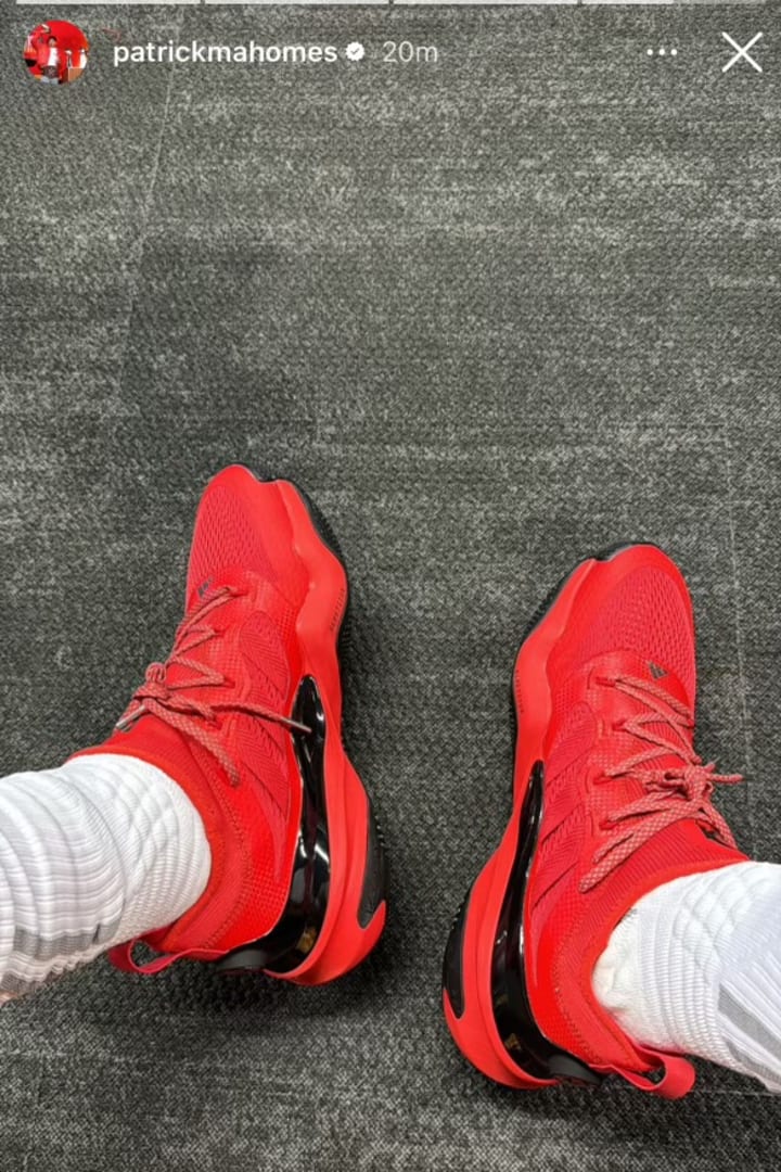 patrick mahomes adidas shoes