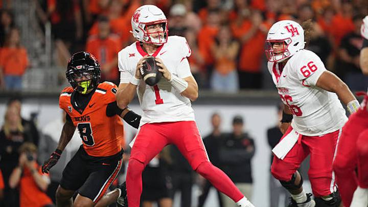 CORVALLIS, OREGON - SEPTEMBER 26: Conner Weigman #1 of the Houston Cougars looks to throw during the first half against the Oregon State Beavers at Reser Stadium on September 26, 2025 in Corvallis, Oregon. (Photo by Soobum Im/Getty Images)