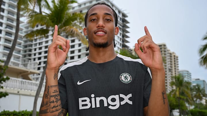 João Pedro assinou com o Chelsea até 2033