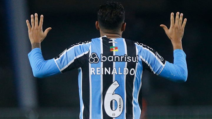 Reinaldo não poderia ficar de fora desta lista