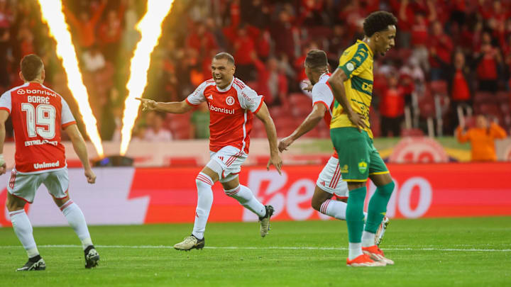 Gabriel Mercado anotou um golaço, balançando a rede pela primeira vez em 2024 Gabriel Mercado anotou um golaço, balançando a rede pela primeira vez em 2024