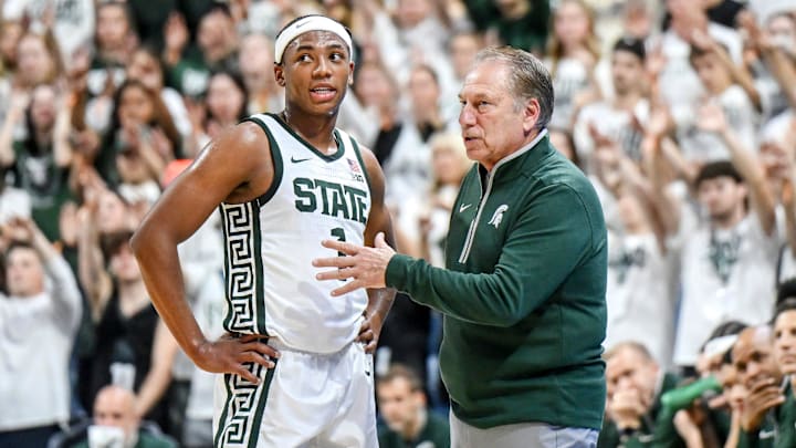 Michigan State's coach Tom Izzo, right, talks with Jeremy Fears Jr. during the first half against Colgate on Monday, Nov. 3, 2025, at the Breslin Center in East Lansing.