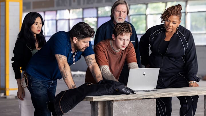 “Sacrifice” – The team races to rescue a young hacker, who reminds Harry of his past self, being forced to hack for criminals. Meanwhile, Dante is back in town to visit his father and Mel makes a breakthrough in therapy, on the CBS Original series THE EQUALIZER, Sunday, Nov. 17 (9:00-10:00 PM, ET/PT) on the CBS Television Network, and streaming on Paramount+ (live and on demand for Paramount+ with SHOWTIME subscribers, or on demand for Paramount+ Essential subscribers the day after the episode