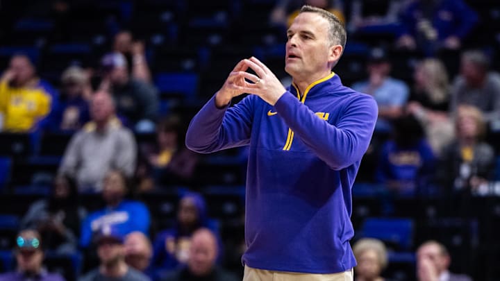Feb 18, 2025; Baton Rouge, Louisiana, USA; LSU Tigers head coach Matt McMahon reacts to a play against South Carolina Gamecocks during the first half at Pete Maravich Assembly Center. Mandatory Credit: Stephen Lew-Imagn Images Feb 18, 2025; Baton Rouge, Louisiana, USA; LSU Tigers head coach Matt McMahon reacts to a play against South Carolina Gamecocks during the first half at Pete Maravich Assembly Center. Mandatory Credit: Stephen Lew-Imagn Images