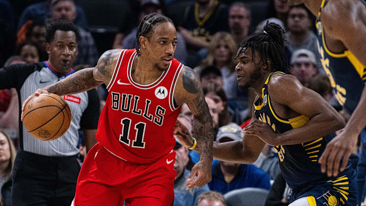 Chicago Bulls forward DeMar DeRozan (11) dribbles the ball.