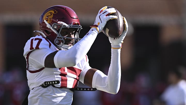 Oct 19, 2024; College Park, Maryland, USA; Southern California Trojans cornerback DeCarlos Nicholson (17) warms cup before the game against the Maryland Terrapins at SECU Stadium. Mandatory Credit: Tommy Gilligan-Imagn Images Oct 19, 2024; College Park, Maryland, USA; Southern California Trojans cornerback DeCarlos Nicholson (17) warms cup before the game against the Maryland Terrapins at SECU Stadium. Mandatory Credit: Tommy Gilligan-Imagn Images