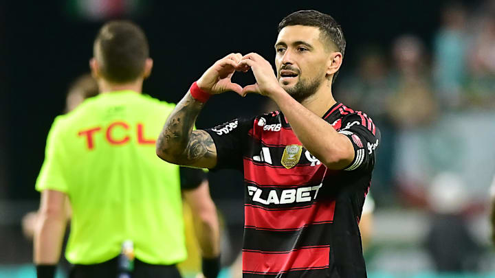 Arrascaeta foi decisivo na vitória do Flamengo na 10ª rodada do Brasileirão  