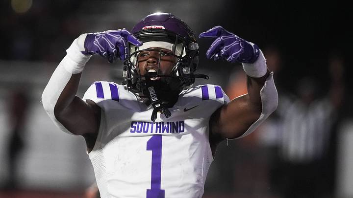 Southwind’s Khamoni Williams (1) celebrates after scoring a touchdown during the game between Southwind High School and Houston High School in Germantown, Tenn., on September 4, 2026. Southwind defeated Houston 28-27. Southwind’s Khamoni Williams (1) celebrates after scoring a touchdown during the game between Southwind High School and Houston High School in Germantown, Tenn., on September 4, 2026. Southwind defeated Houston 28-27.