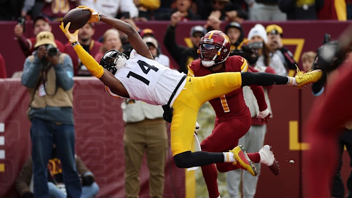 Pittsburgh Steelers v Washington Commanders