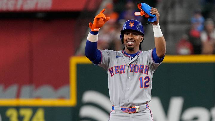 Sep 24, 2026; Arlington, Texas, USA;  New York Mets shortstop Francisco Lindor (12) reacts towards the dugout after hitting a double against the Texas Rangers during the first inning at Globe Life Field. Mandatory Credit: Raymond Carlin III-Imagn Images