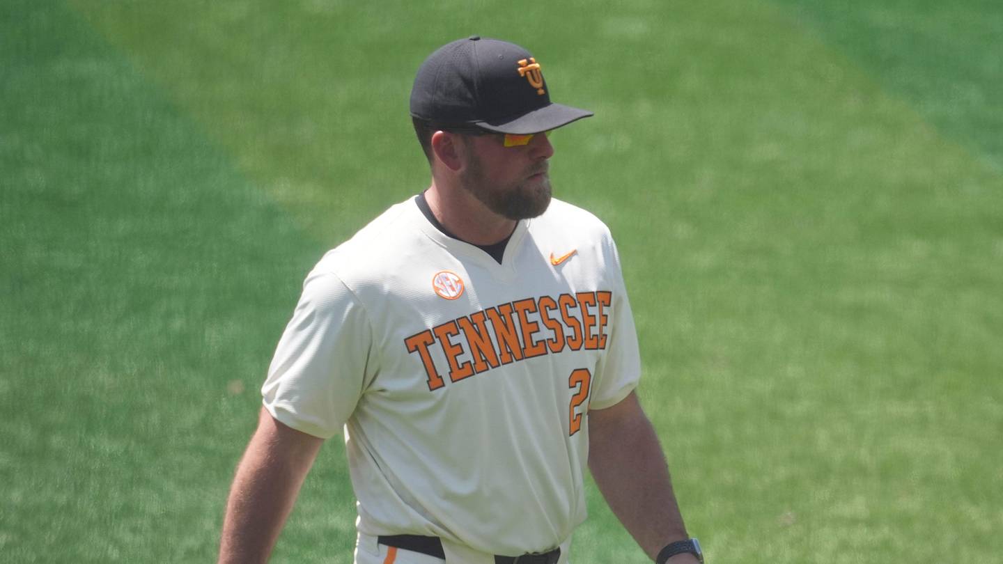 Tennessee baseball regains national respect after impressive weekend ...