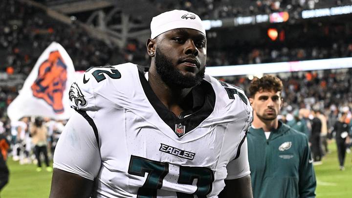 Sep 28, 2026; Chicago, Illinois, USA; Philadelphia Eagles offensive tackle Markel Bell (72) is seen against the the Chicago Bears at Soldier Field. Mandatory Credit: Matt Marton-Imagn Images Sep 28, 2026; Chicago, Illinois, USA; Philadelphia Eagles offensive tackle Markel Bell (72) is seen against the the Chicago Bears at Soldier Field. Mandatory Credit: Matt Marton-Imagn Images