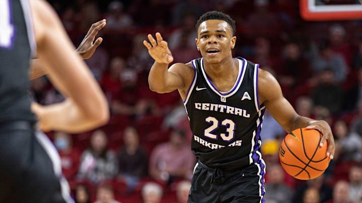Central Arkansas v Arkansas