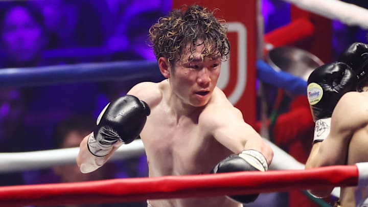 Kenshiro Teraji lands lead hook