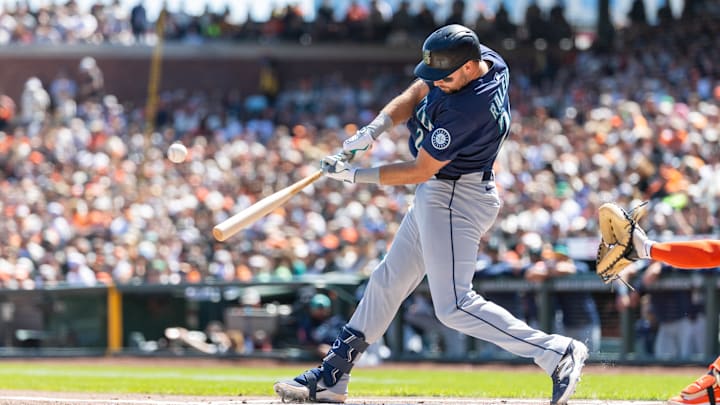 Bet on Cal Raleigh to hit a home run against the Giants on Saturday night.