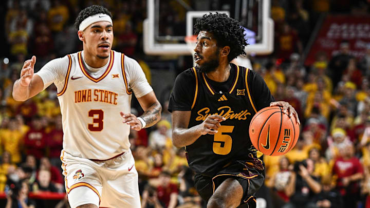  Iowa State Cyclones guard Tamin Lipsey 