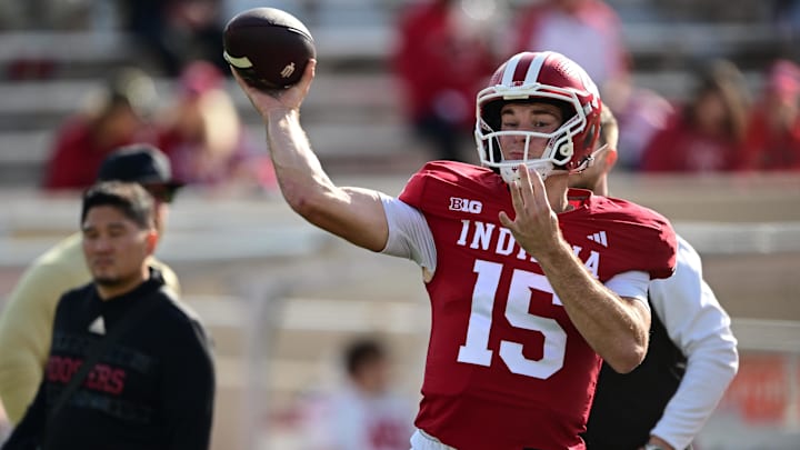Indiana Hoosiers quarterback Fernando Mendoza is the favorite to win the Heisman.