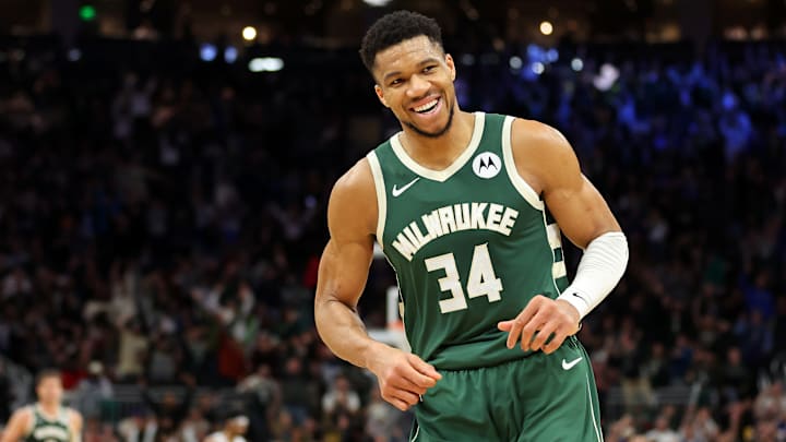 Phoenix Suns, Milwaukee Bucks, Giannis Antetokounmpo