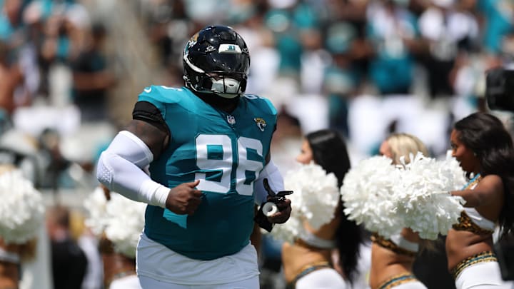 Sep 7, 2025; Jacksonville, Florida, USA; Jacksonville Jaguars defensive tackle Khalen Saunders Sr. (96) takes the field prior to a game against the Carolina Panthers at EverBank Stadium. Mandatory Credit: Nathan Ray Seebeck-Imagn Images Sep 7, 2025; Jacksonville, Florida, USA; Jacksonville Jaguars defensive tackle Khalen Saunders Sr. (96) takes the field prior to a game against the Carolina Panthers at EverBank Stadium. Mandatory Credit: Nathan Ray Seebeck-Imagn Images