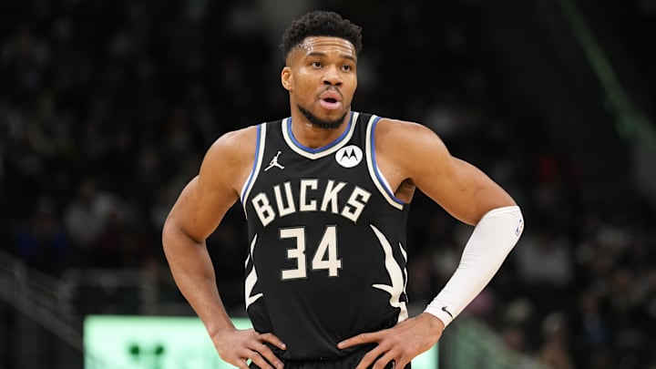 Giannis Antetokounmpo looms over all trade rumors as the deadline approaches this week. 