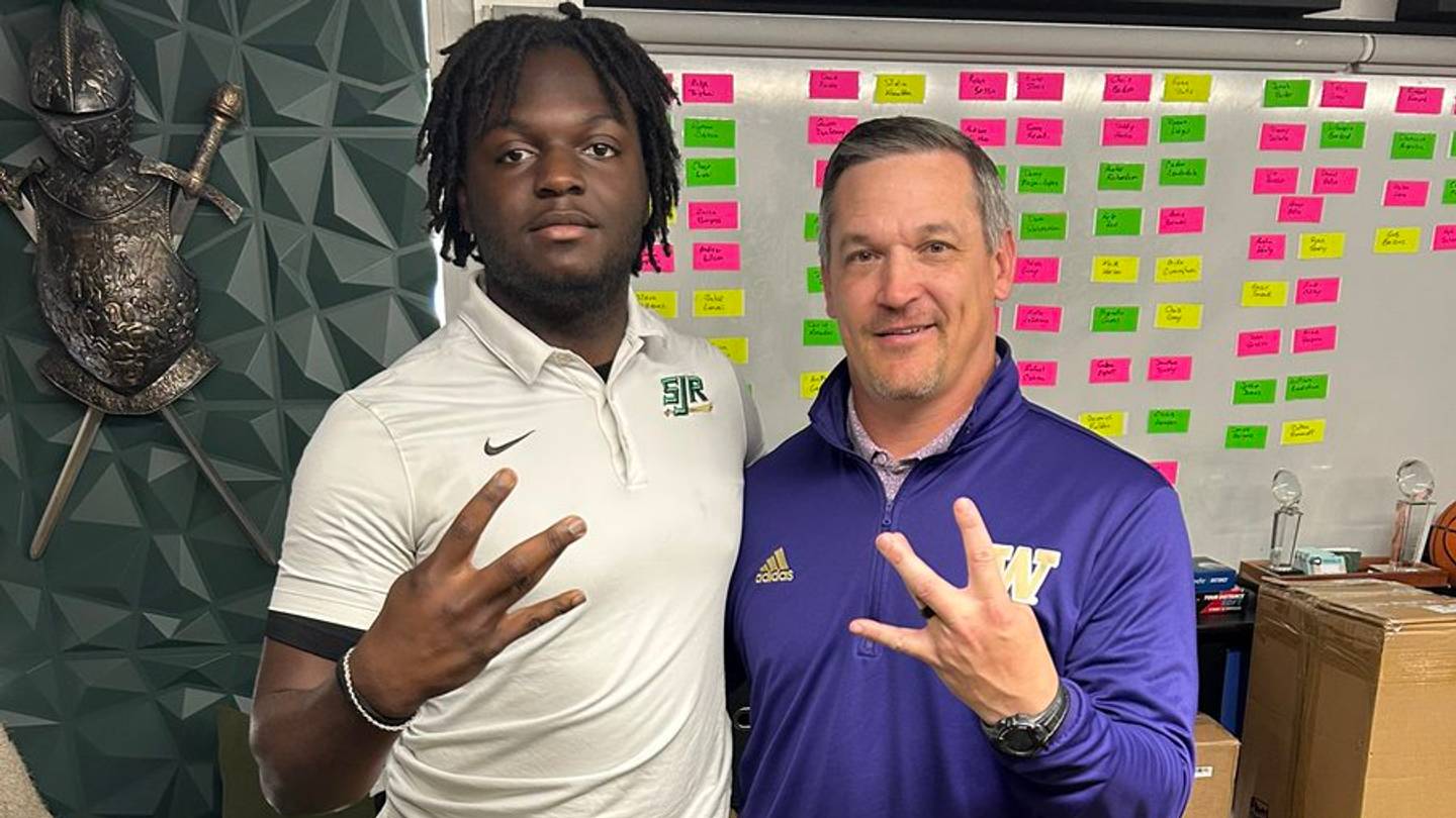 Huskies Go Down Jersey Turnpike To Pick Up Edge Rusher