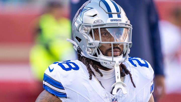 Dallas Cowboys safety Malik Hooker warms up before the game against the San Francisco 49ers at Levi's Stadium.